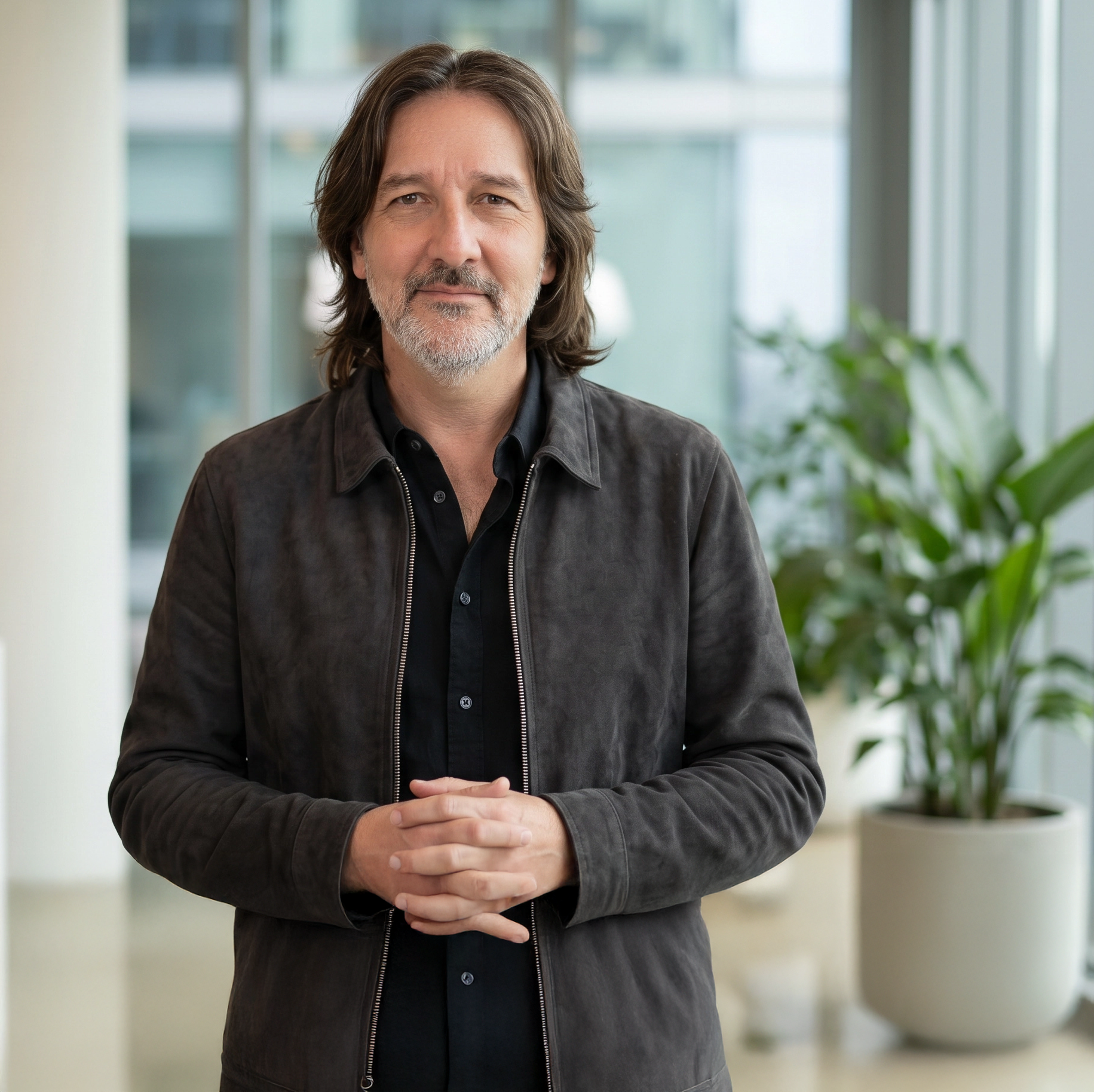 Wernher Martinez — Director de Marketing